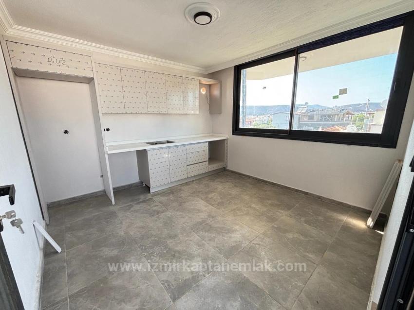 6+2-Zimmer Sommerhaus Zu verkaufen in Payamlı Bz. Seferihisar Doğanbey - 185 m²