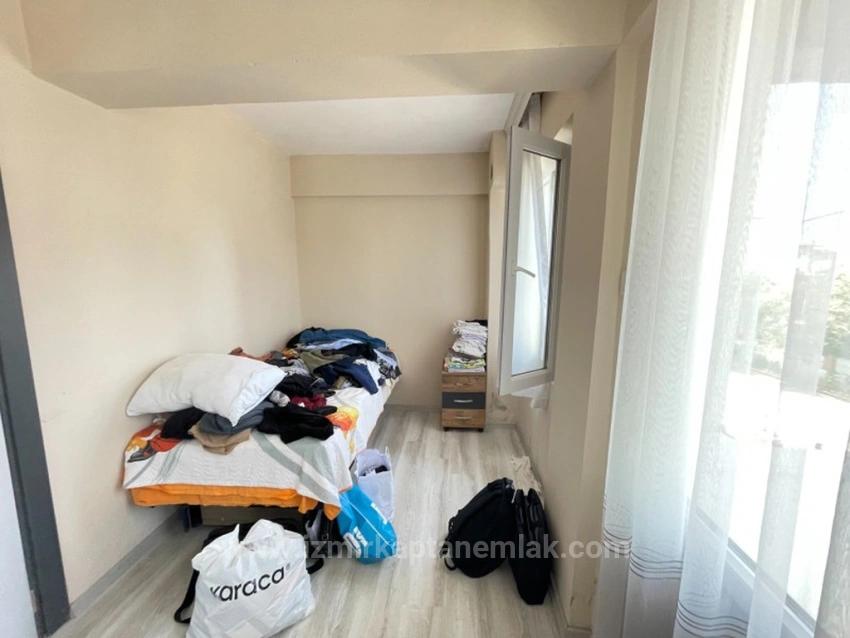 Großzügige 3+1-Zimmer-Villa Mit Parkplatz Und Großem Garten In Seferihisar Doğanbey Zu Verkaufen