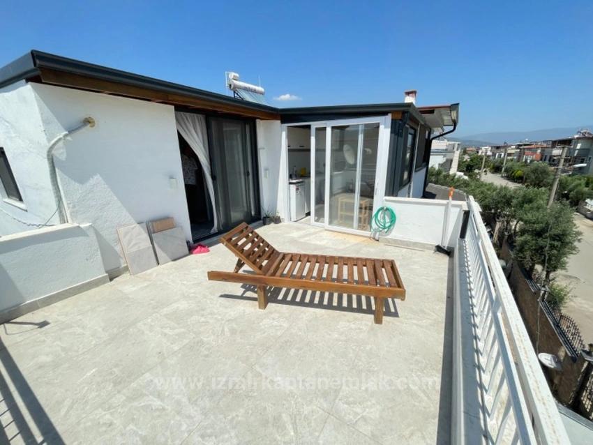 Großzügige 3+1-Zimmer-Villa Mit Parkplatz Und Großem Garten In Seferihisar Doğanbey Zu Verkaufen