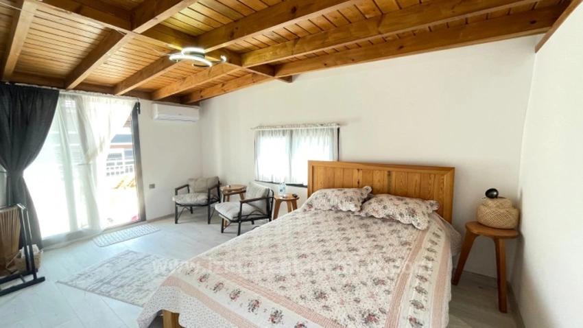 Großzügige 3+1-Zimmer-Villa Mit Parkplatz Und Großem Garten In Seferihisar Doğanbey Zu Verkaufen