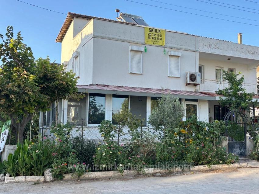 4+1 Villa Zum Verkauf In Seferihisar Ürkmez, 100 M Vom Strand Entfernt