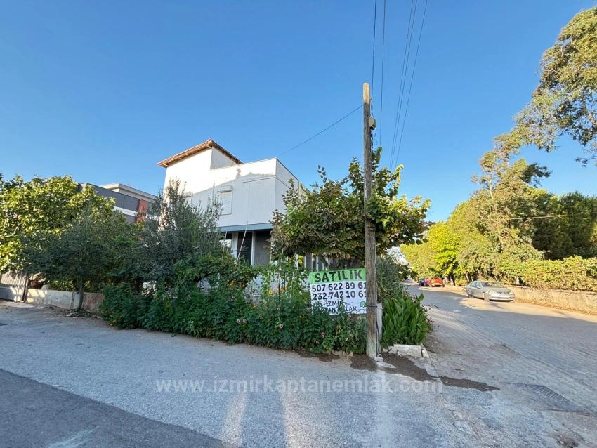 4+1 Villa Zum Verkauf In Seferihisar Ürkmez, 100 M Vom Strand Entfernt