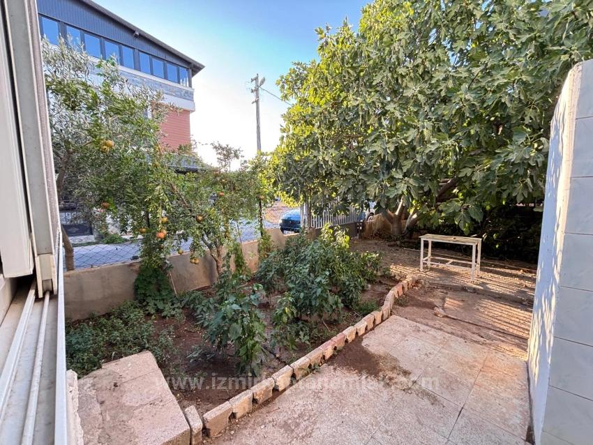 4+1 Villa Zum Verkauf In Seferihisar Ürkmez, 100 M Vom Strand Entfernt