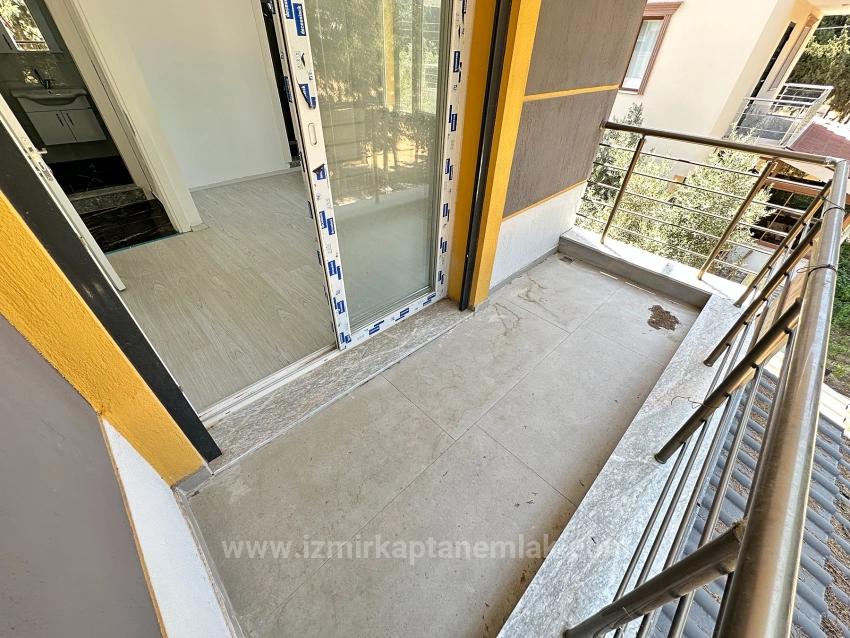 Geräumige 3+1-Zimmer-Villa Mit Großem Garten Im Stadtteil Cumhuriyet Von Seferihisar Zu Verkaufen