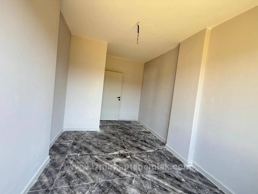 2+1 Villa Zum Verkauf Mit Eigenem Garten In Seferihisar Doğanbey