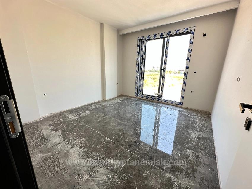 Brandneue 2+1-Villa Zum Verkauf Mit Großem Garten In Seferihisar Cumhuriyet