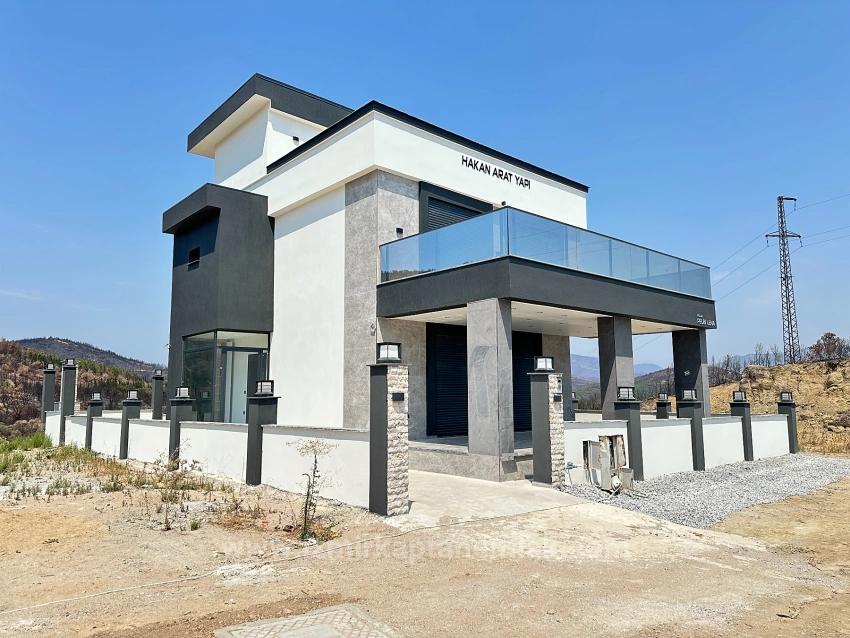 Unabhängige, Hochwertige Neue 4+1-Villa Zum Verkauf Auf 287 M2 In Seferihisar Doğanbey