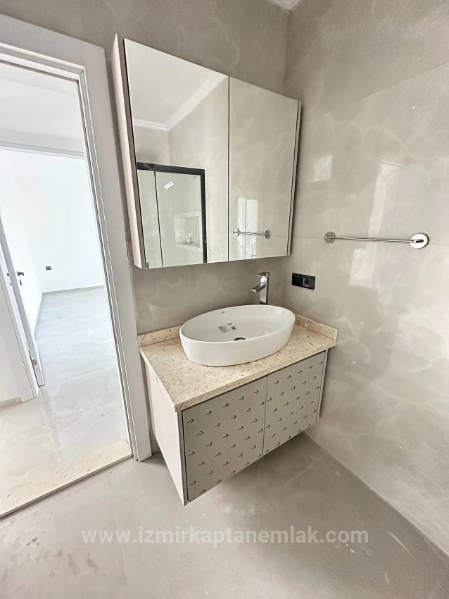 Große Brandneue 5+1-Villa Zum Verkauf Im Zentrum Von Seferihisar Doğanbey