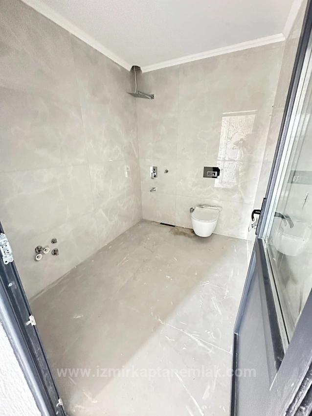 Große Brandneue 5+1-Villa Zum Verkauf Im Zentrum Von Seferihisar Doğanbey