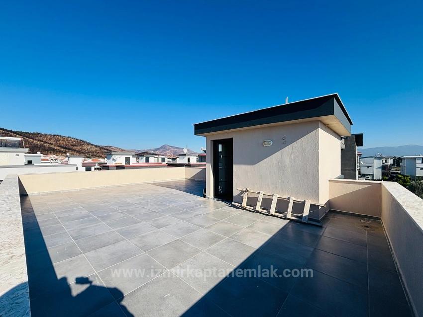 Große 3+1-Zimmer-Villa (300 M² Bruttofläche) Mit Separatem Pool In Doğanbey Zu Verkaufen