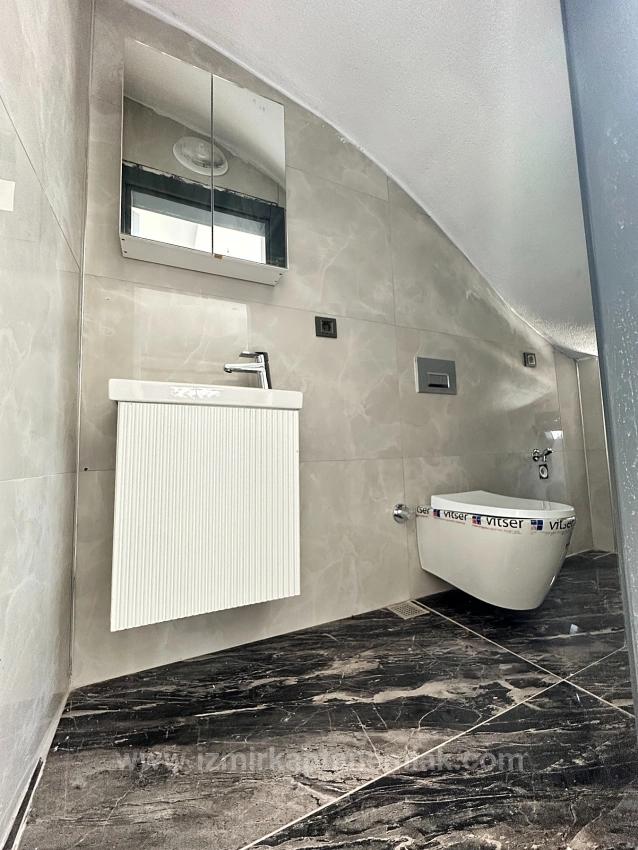 Große 3+1-Zimmer-Villa (300 M² Bruttofläche) Mit Separatem Pool In Doğanbey Zu Verkaufen