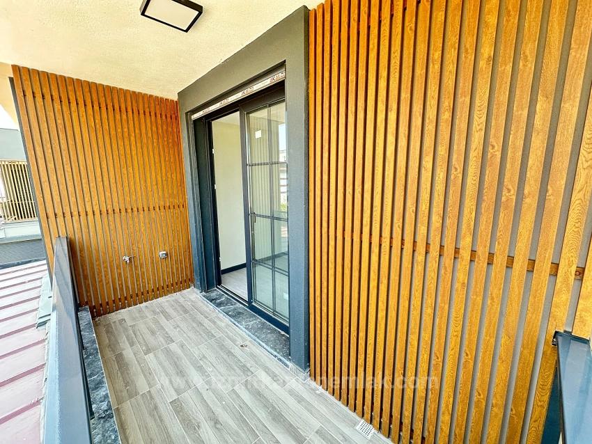 Große 3+1-Zimmer-Villa (300 M² Bruttofläche) Mit Separatem Pool In Doğanbey Zu Verkaufen