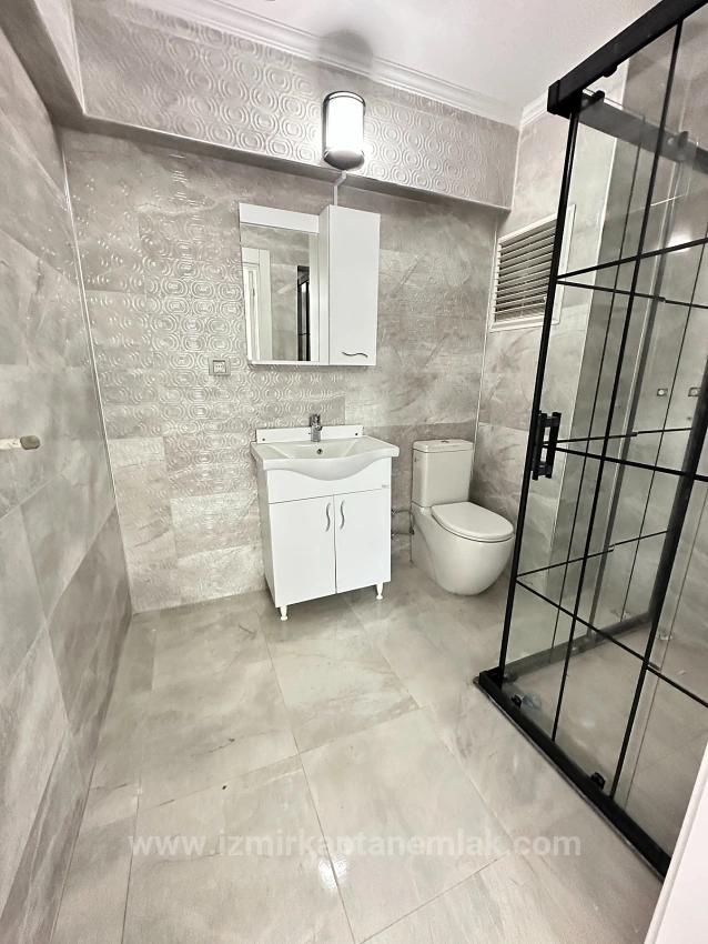 Geräumige 2+1-Wohnung Zum Verkauf Im Zentrum Von Seferihisar Ürkmez, Brandneuer Bau