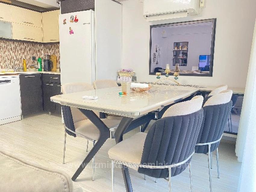 2+1 Wohnung Zum Verkauf In Seferihisar Ürkmez Bengiler, Praktische 2. Etage, Sauber