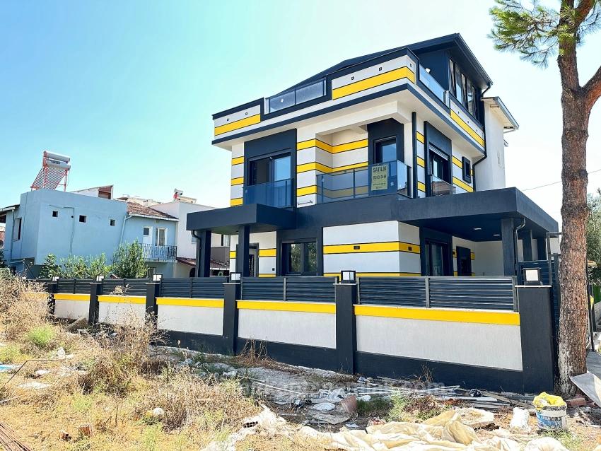 210 M² Große, Unabhängige Luxusgarten-3+1-Villa Zum Verkauf In Seferihisar Doğanbey