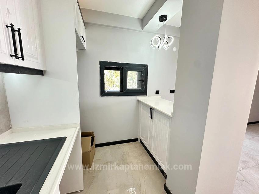 210 M² Große, Unabhängige Luxusgarten-3+1-Villa Zum Verkauf In Seferihisar Doğanbey