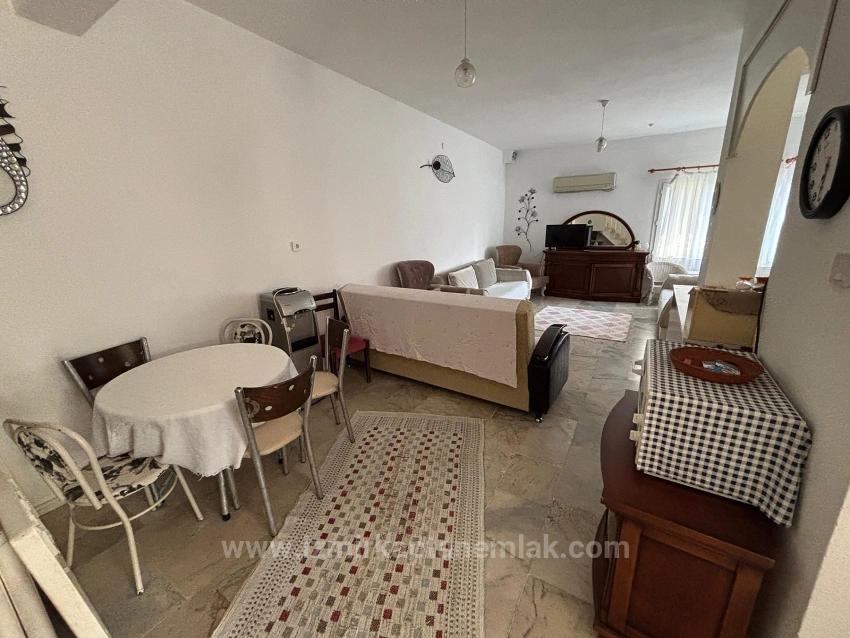 3+1-Zimmer-Villa Mit Garten Zu Vermieten, 50 Meter Vom Strand In Seferihisar Doğanbey