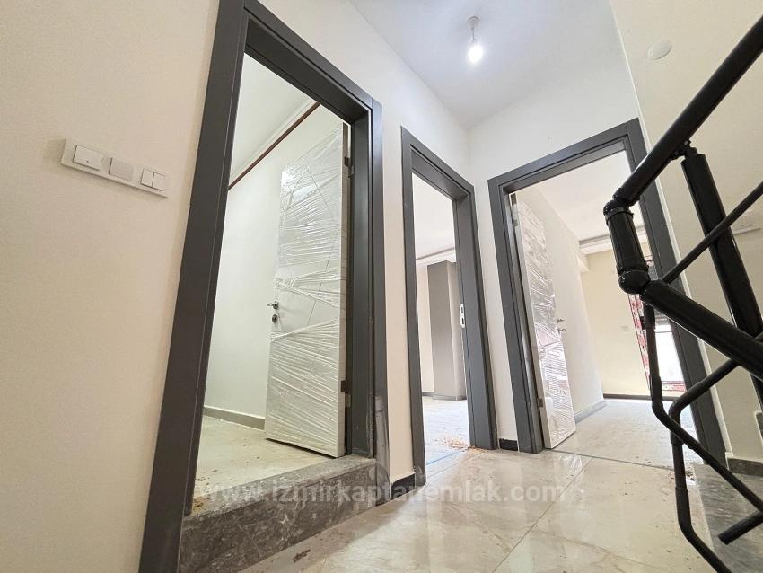 3+1 Villa Mit Großem Garten Zum Verkauf In Seferihisar Doğanbey