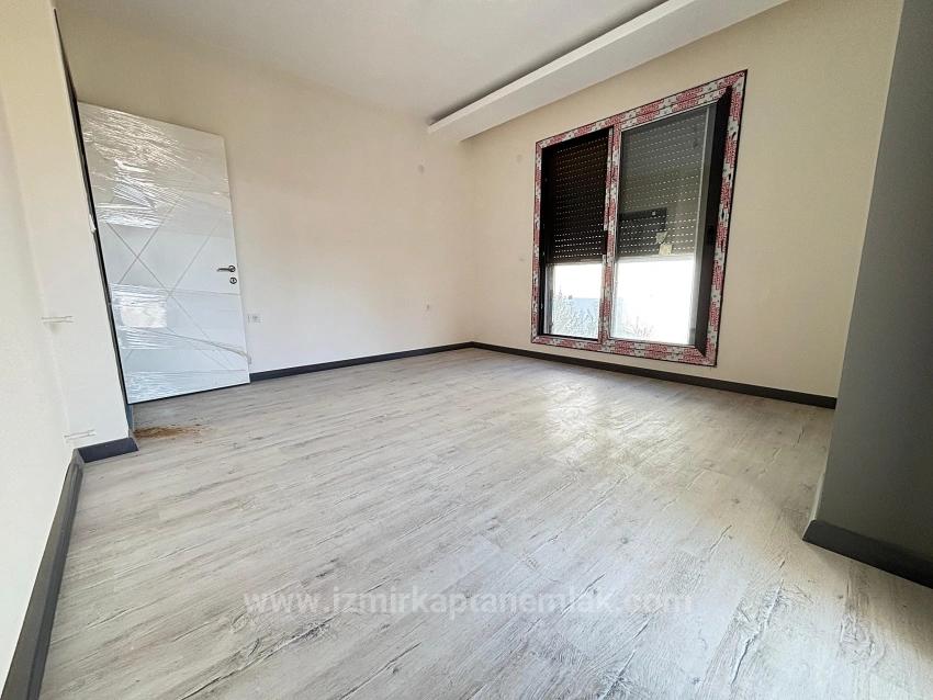 3+1 Villa Mit Großem Garten Zum Verkauf In Seferihisar Doğanbey