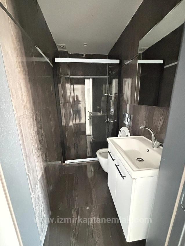 3+1 Villa Zum Verkauf In Menderes Özdere, 500 Meter Vom Strand Entfernt, Mit Parkplatz Und Großem Garten