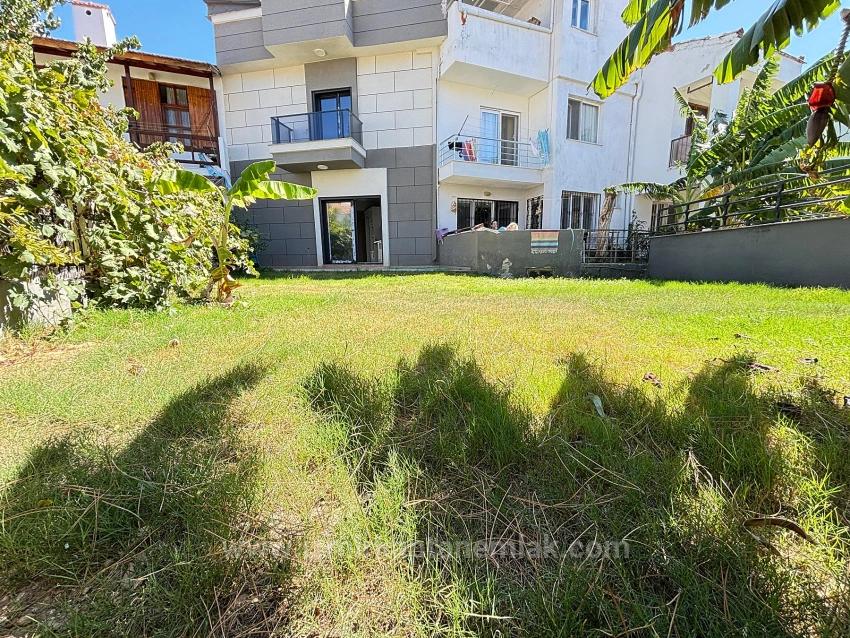 Brandneues 4+1-Zimmer-Triplexhaus In Menderes Özdere Zu Verkaufen, 50 M Vom Strand Entfernt, Mit Großem Garten