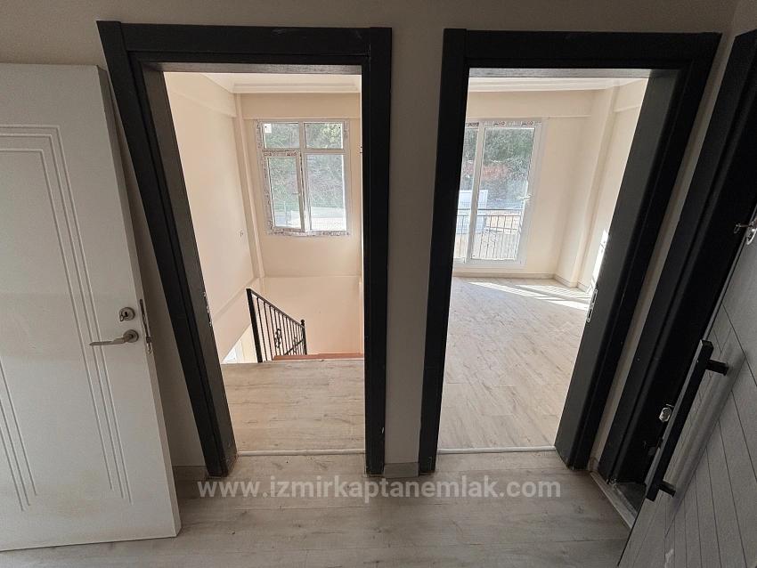 2+2 Maisonette-Wohnung Zum Verkauf In Menderes Gümüldür Fevzi Çakmak