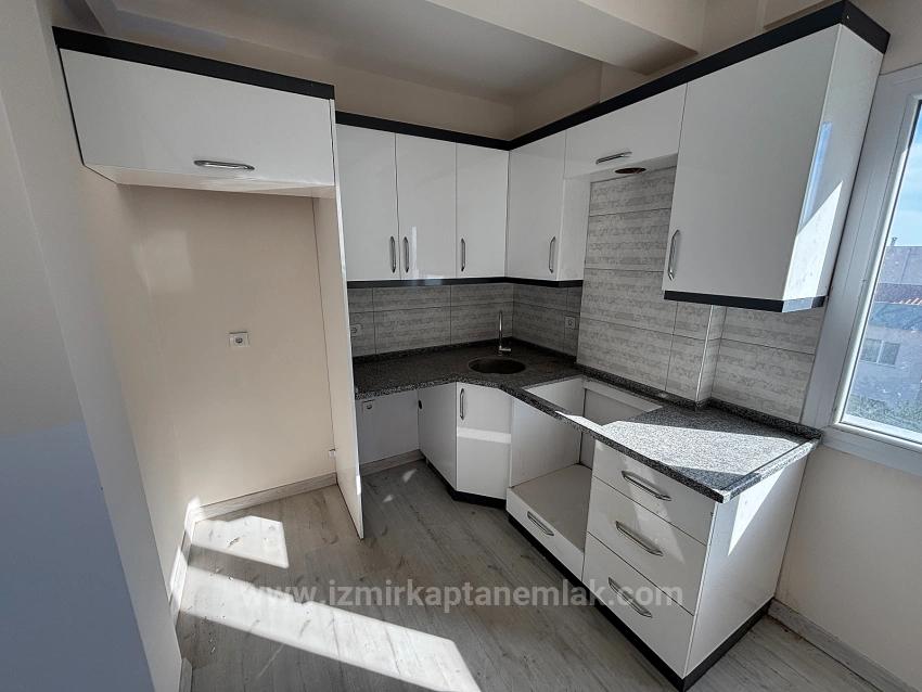 2+2 Maisonette-Wohnung Zum Verkauf In Menderes Gümüldür Fevzi Çakmak