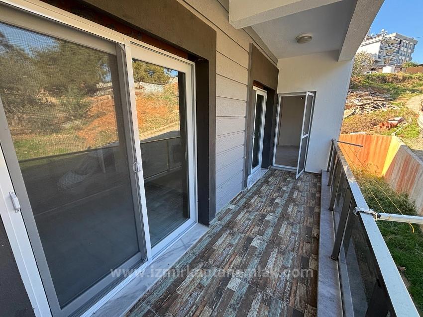 2+1 Wohnung Zum Verkauf In Izmir Menderes Fevzi Çakmak