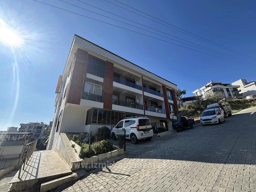 2+1 Wohnung Zum Verkauf In Izmir Menderes Fevzi Çakmak