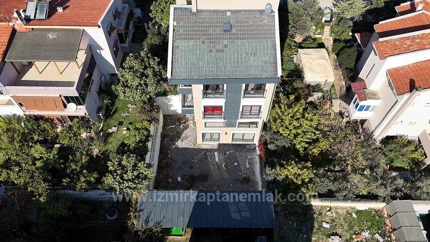 2+1 Reverse-Maisonette-Wohnung In Izmir Seferihisar Çolak İbrahim