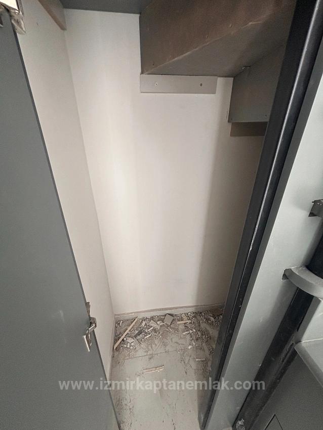 2+1 Reverse-Maisonette-Wohnung In Izmir Seferihisar Çolak İbrahim