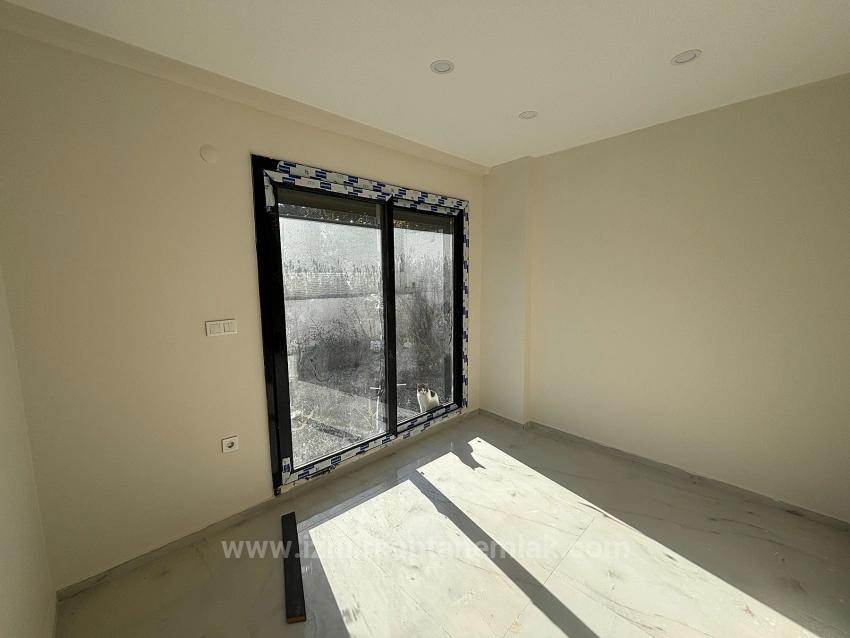 2+1 Reverse-Maisonette-Wohnung In Izmir Seferihisar Çolak İbrahim