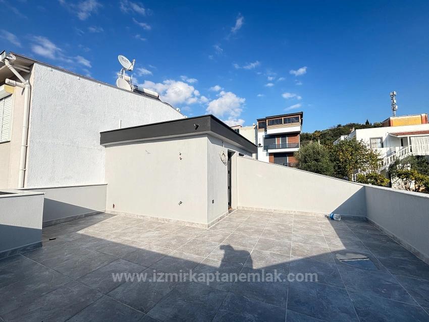 2+1 Villa Zum Verkauf 600 Meter Vom Meer Entfernt In Ürkmez, Seferihisar, Izmir