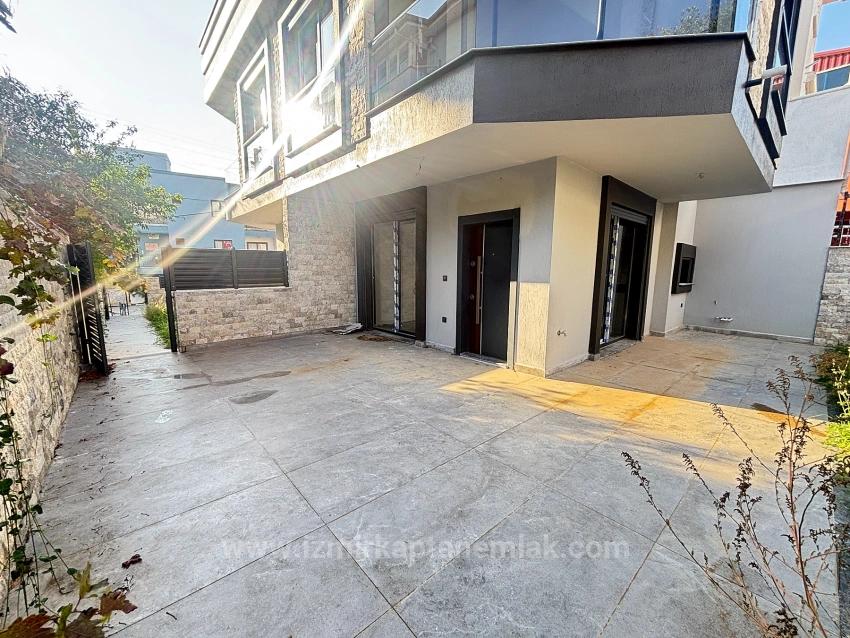 2+1 Villa Zum Verkauf 600 Meter Vom Meer Entfernt In Ürkmez, Seferihisar, Izmir