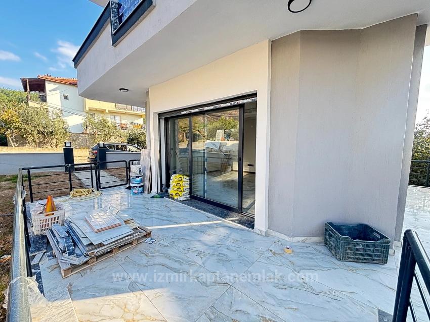 3+1 Freistehende Villa Zum Verkauf In İzmir Seferihisar Ürkmez, 1100 Meter Vom Meer Entfernt