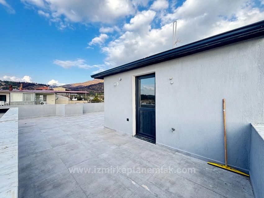 3+1 Freistehende Villa Zum Verkauf In İzmir Seferihisar Ürkmez, 1100 Meter Vom Meer Entfernt