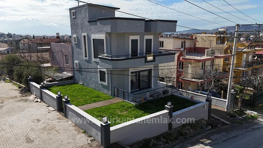 3+1 Freistehende Villa Zum Verkauf In İzmir Seferihisar Ürkmez, 1100 Meter Vom Meer Entfernt