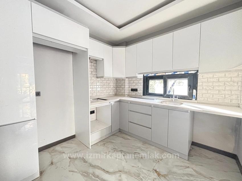 3+1-Zimmer Sommerhaus Zu verkaufen in Mersin Alanı Bz. Seferihisar Ürkmez - 180 m²