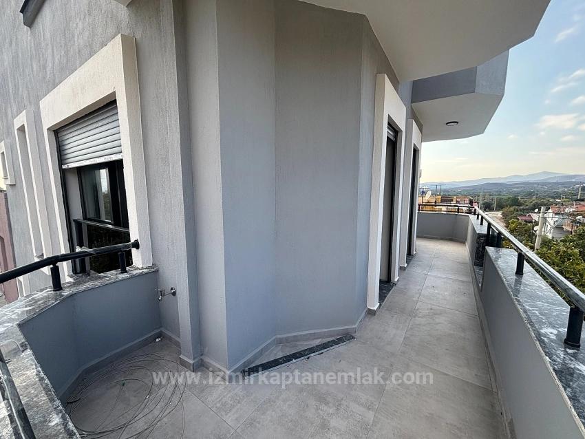 3+1 Freistehende Villa Zum Verkauf In İzmir Seferihisar Ürkmez, 1100 Meter Vom Meer Entfernt