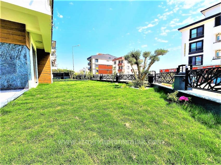 Ultraluxuriöse 3+1-Villa Mit Großem Garten Zum Verkauf In Izmir Seferihisar Camikebir