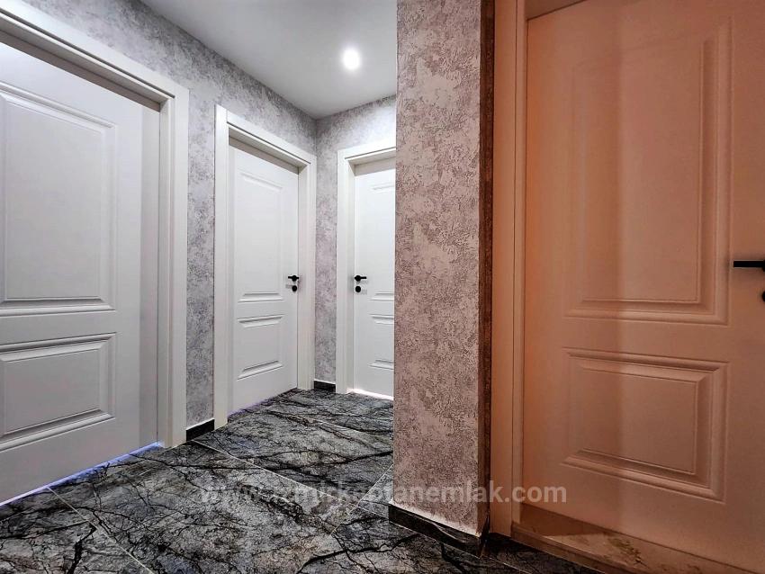 Ultraluxuriöse 3+1-Villa Mit Großem Garten Zum Verkauf In Izmir Seferihisar Camikebir