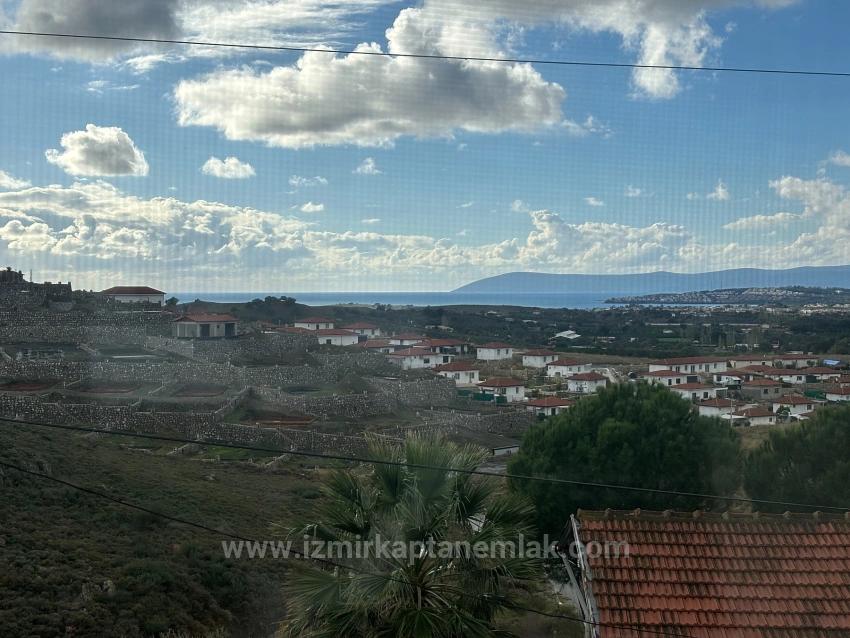 Freistehende Triplexvilla Mit 2+1 Bädern Und Meerblick Im Viertel Tepecik, Seferihisar, Izmir