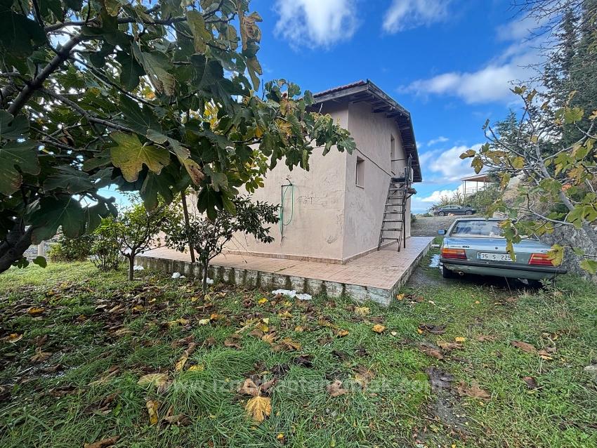 Freistehende Triplexvilla Mit 2+1 Bädern Und Meerblick Im Viertel Tepecik, Seferihisar, Izmir