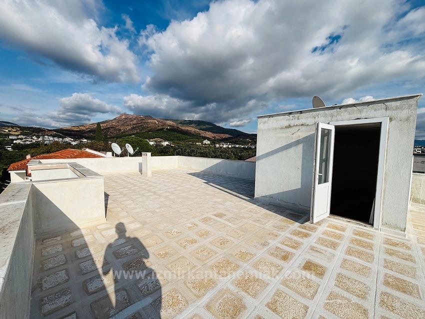 2+1 Wohnung Zum Verkauf Im Stadtteil Izmir Seferihisar Mersinalanı