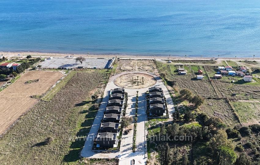 Dreifamilienhaus Mit 3+1 Bädern Und Separatem Grundbucheintrag, Direkt Am Meer Im Viertel Atatürk, Seferihisar, İzmir