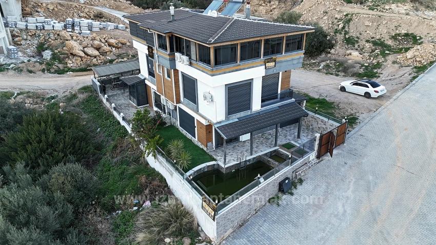 Gelegenheit! Möblierte 4+2-Zimmer-Villa Mit Meerblick Und Pool