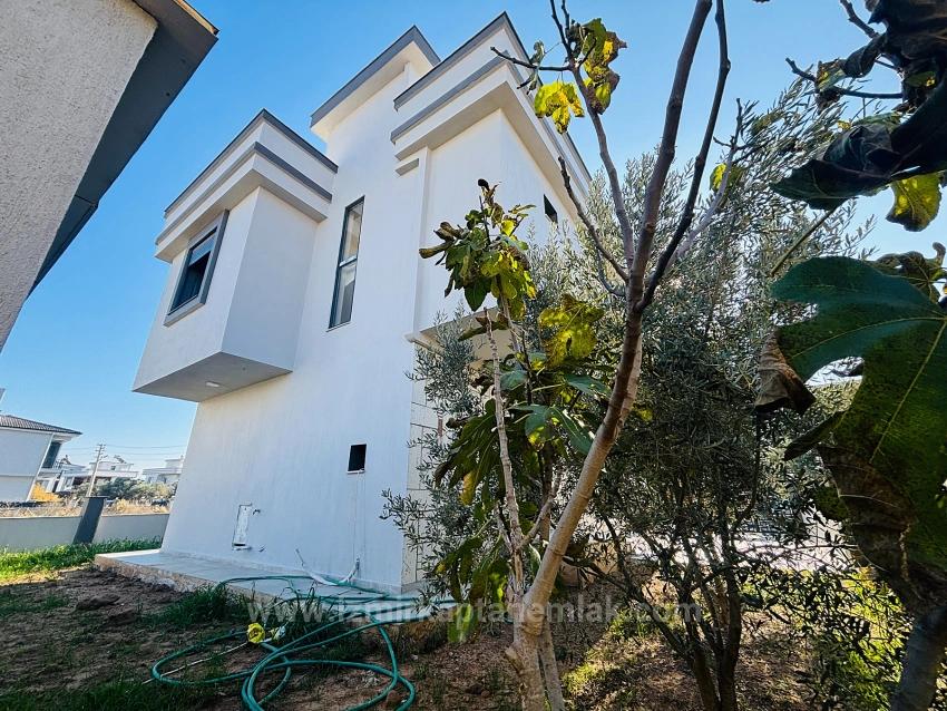 Freistehende 3+1-Zimmer-Maisonette-Villa Mit Eigenem Bad Im Stadtteil Payamlı, Seferihisar, Izmir
