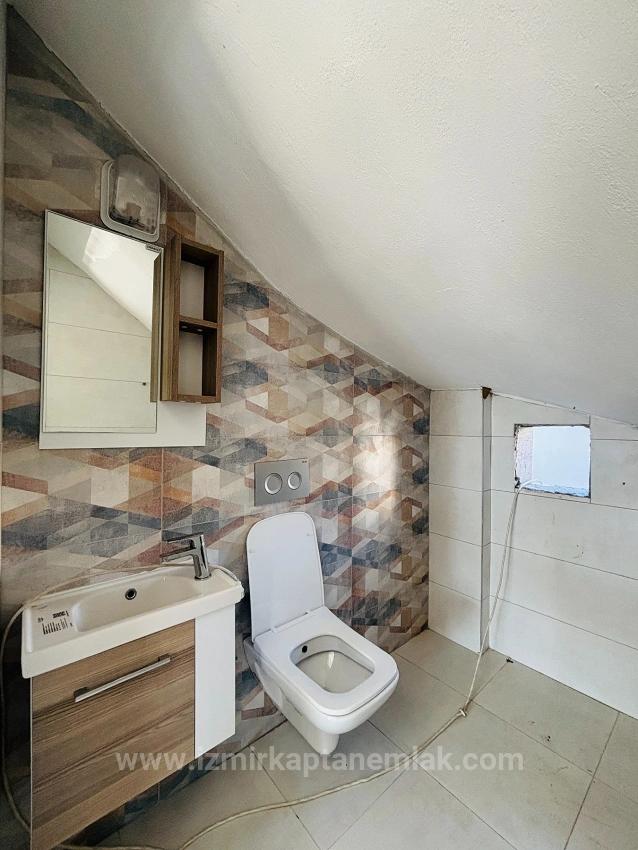 Freistehende 3+1-Zimmer-Maisonette-Villa Mit Eigenem Bad Im Stadtteil Payamlı, Seferihisar, Izmir