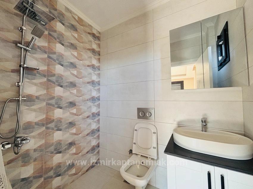 Freistehende 3+1-Zimmer-Maisonette-Villa Mit Eigenem Bad Im Stadtteil Payamlı, Seferihisar, Izmir