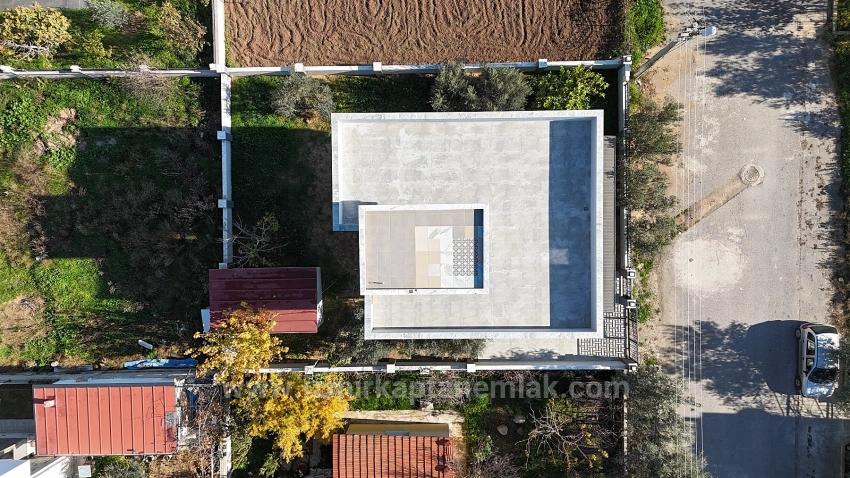 Freistehende 3+1-Zimmer-Maisonette-Villa Mit Eigenem Bad Im Stadtteil Payamlı, Seferihisar, Izmir